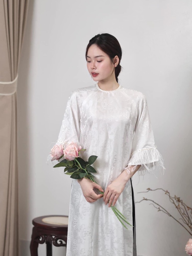 Áo Dài Gấm Lụa Thọ Dơi Bạch Liên Tay Lỡ Phối Lông Form Suông Hàng May Sẵn ADT03 - Ảnh 4