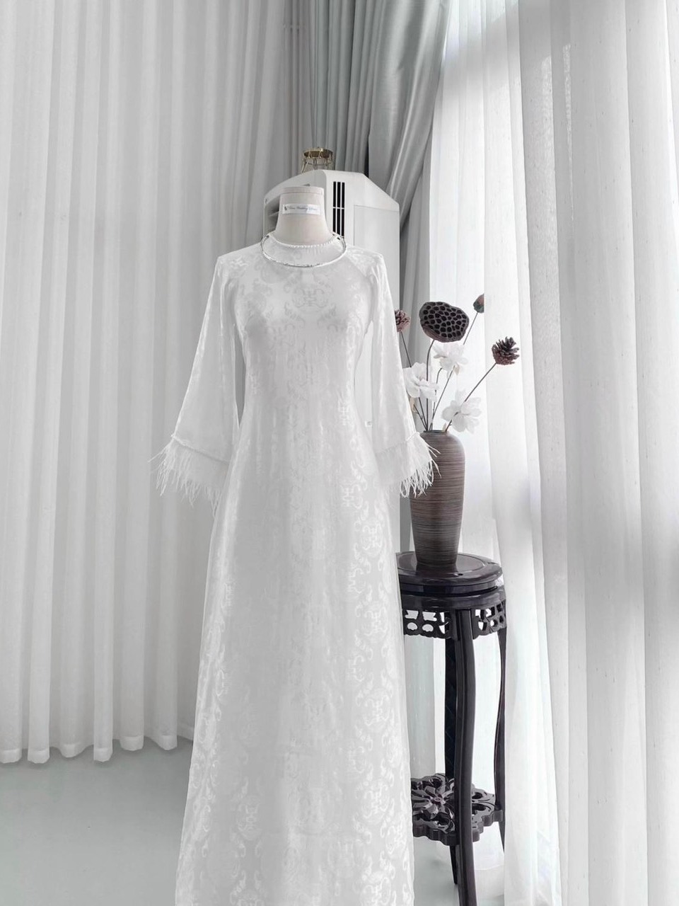 Áo Dài Gấm Lụa Thọ Dơi Bạch Liên Tay Lỡ Phối Lông Form Suông Hàng May Sẵn ADT03 - Ảnh 5