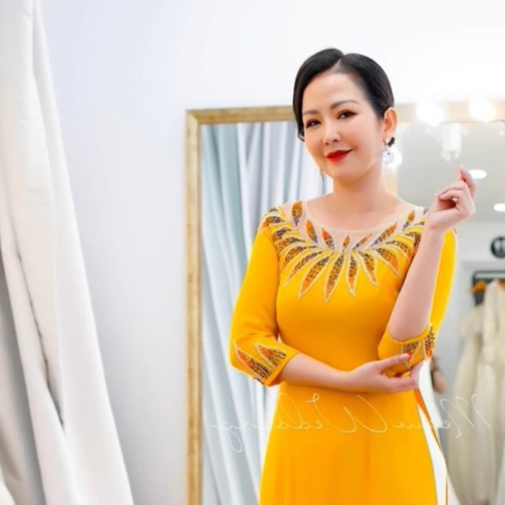 Áo dài mẹ cô dâu chú rể chất liệu lụa mỹ màu vàng đồng trẻ trung ADL110 có bigsize - Ảnh 11