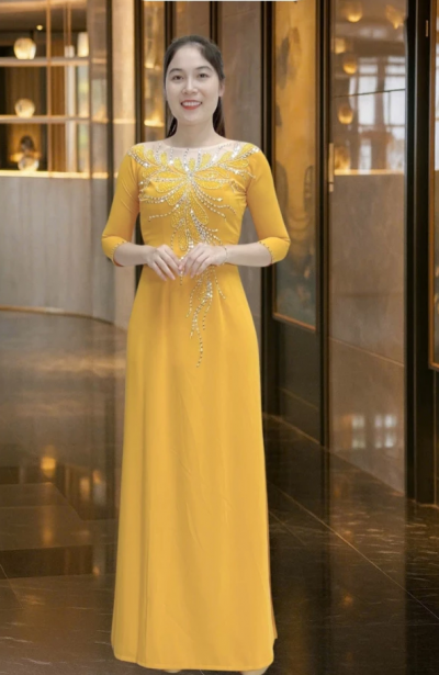 Áo dài bà sui màu vàng chất liệu lụa đính kết thủ công ADM05V